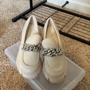 Madden Girl Cream Flats with Silver Chain
